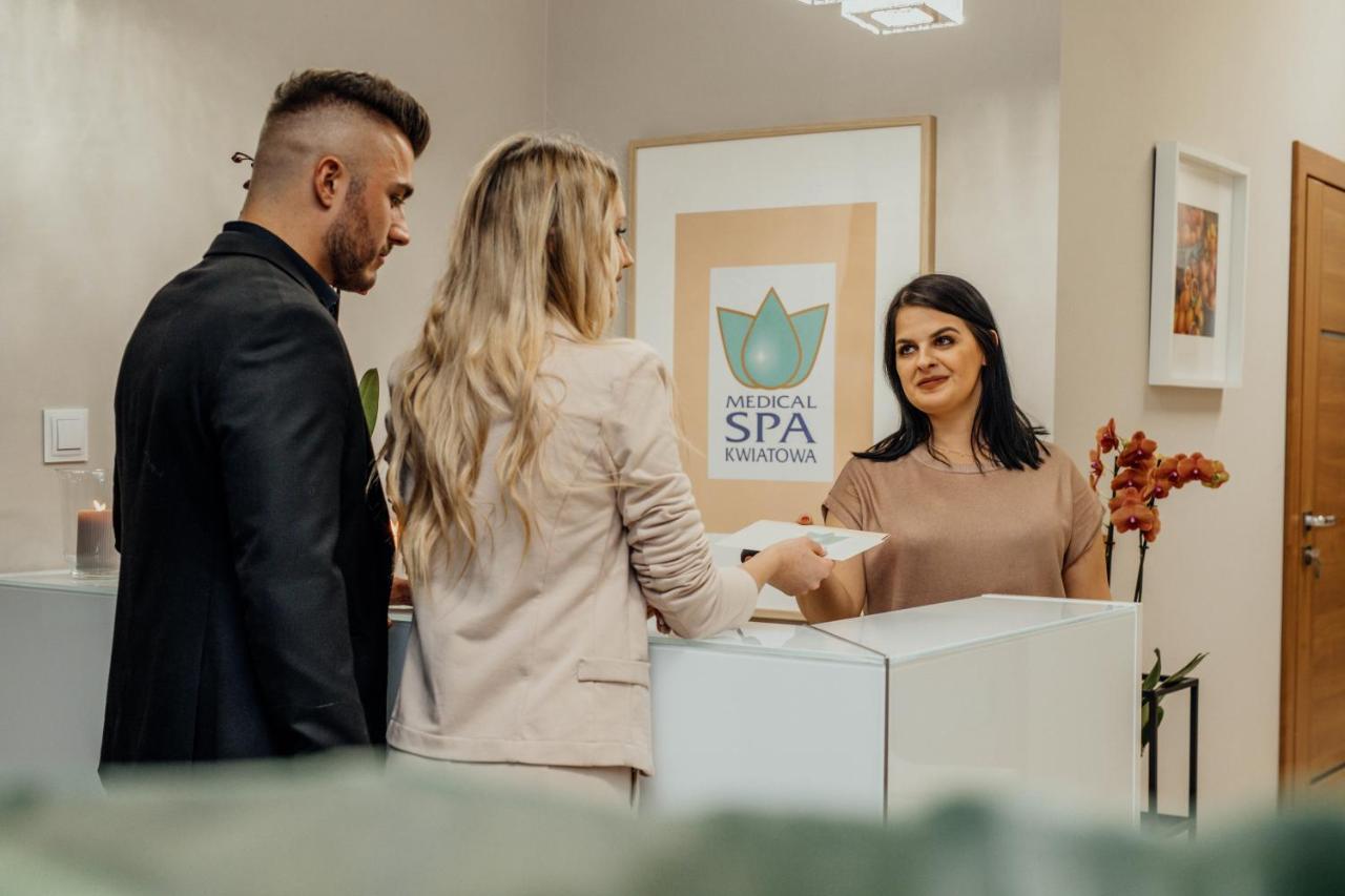 Medical Spa Kwiatowa Łęczyca Exterior foto