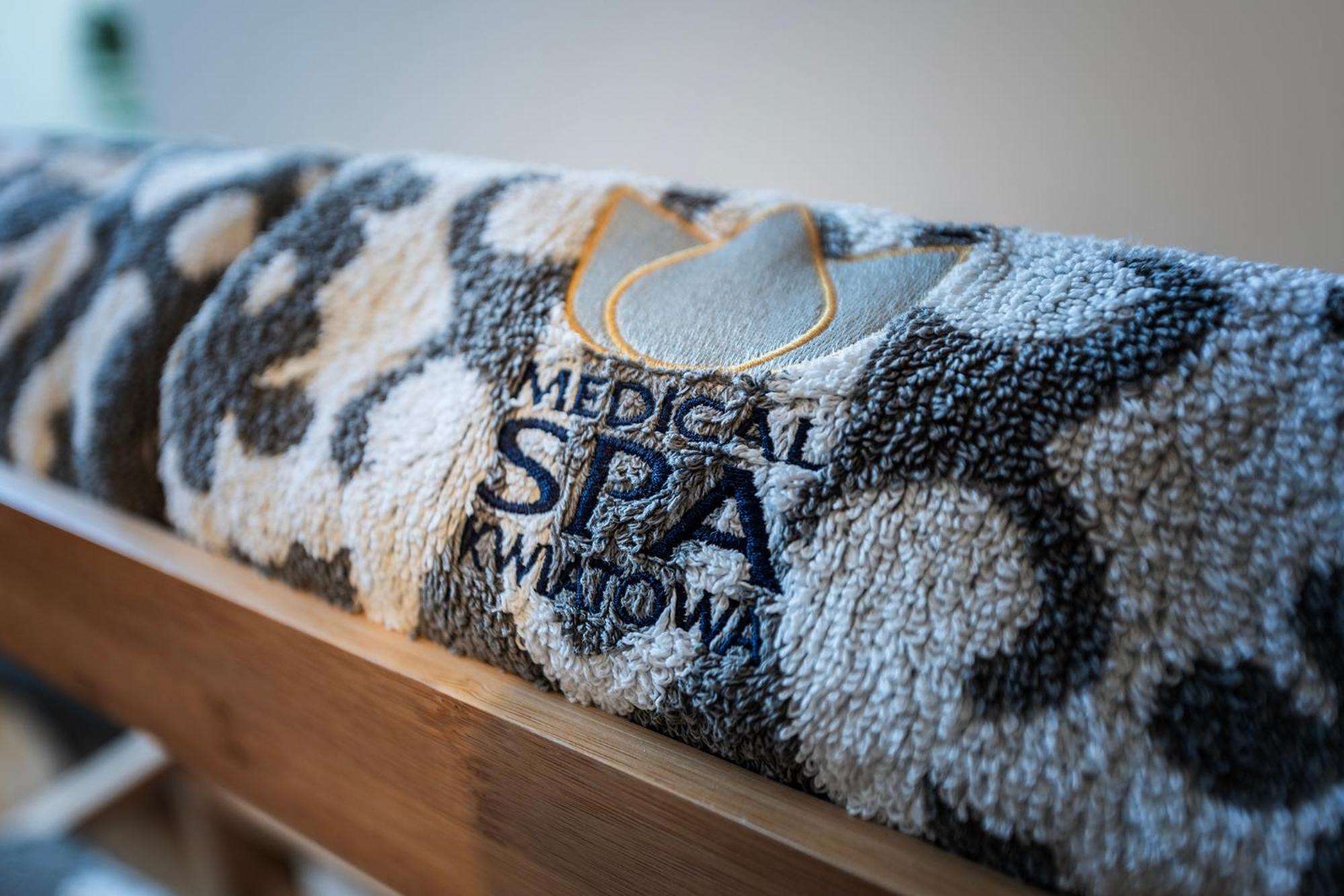 Medical Spa Kwiatowa Łęczyca Exterior foto
