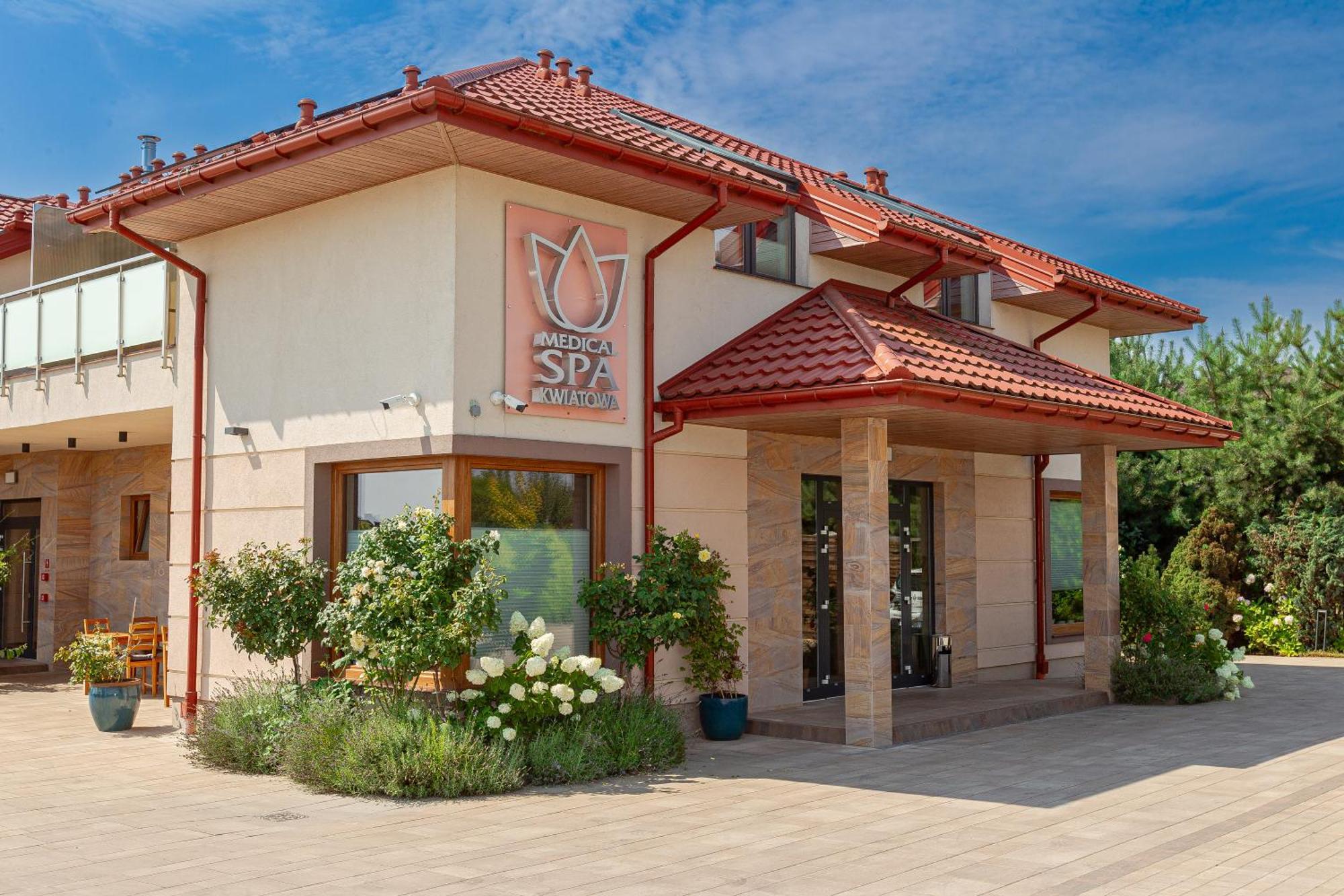 Medical Spa Kwiatowa Łęczyca Exterior foto